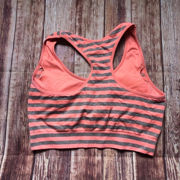 Sports Bra - Picture 2 of 4